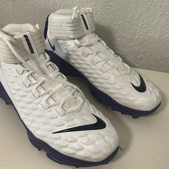 Nike White and Purple Men\'s Cleats main image 6
